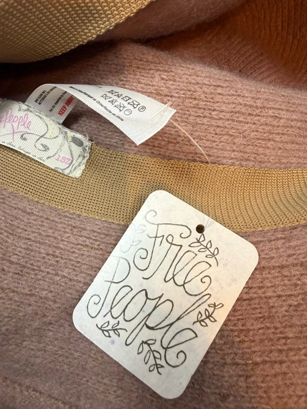 Free People Devon Wool Blend Bucket‎ Hat - NWT 🧢✨